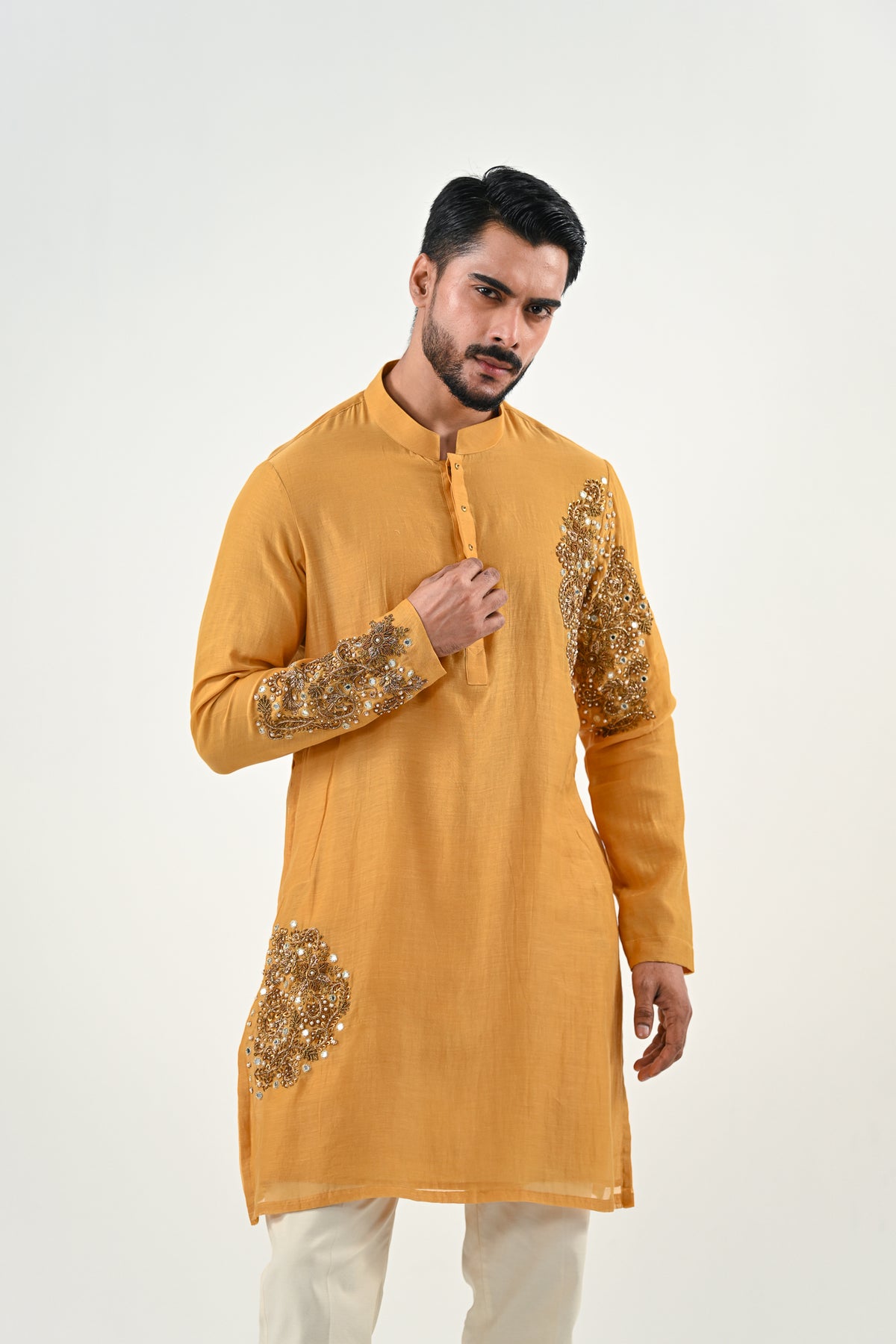 M EMBROIDERED KURTA SET image 1