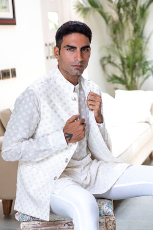 White Embroidered Bundi Jacket Kurta Set image 2