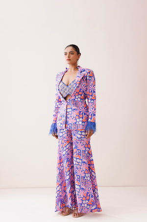 Saphire Power Suit image 5