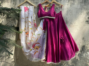 Magenta Lehenga set with Hand-painted Dupatta image 5