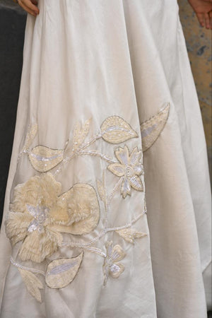 Fiore off White Lehenga image 7
