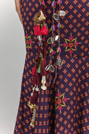 Plum Pre Stitched Tassel Saree Paired with Badla Highlighted Blouse image 3