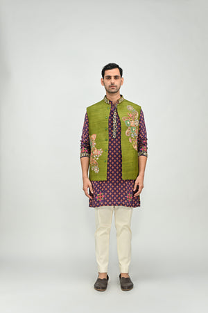 Plum Kurta Paired with Patch Olive Bundi Pant Set image 4