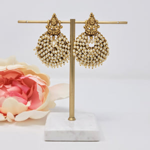 Laxmi Pearl Earrings image 3