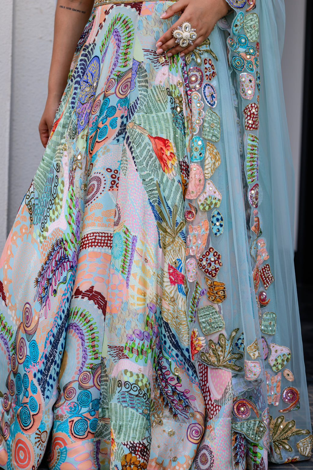 Gardenia Highlighted Lehenga Set Paidawn With Highlighted Blouse And Applique Dupatta image 2