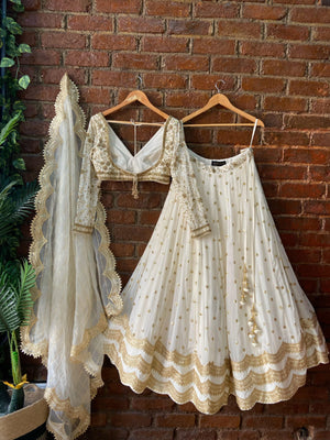 Ivory Sharmily lehenga set image 3
