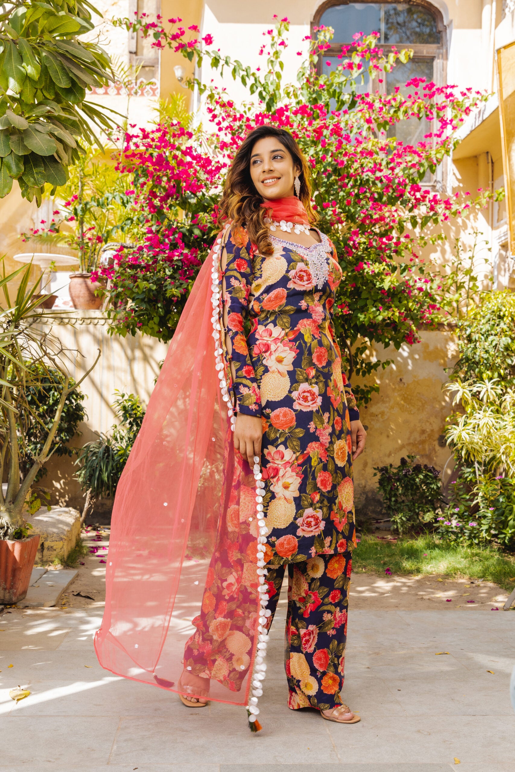 Floral Printed Kurta Set image 3