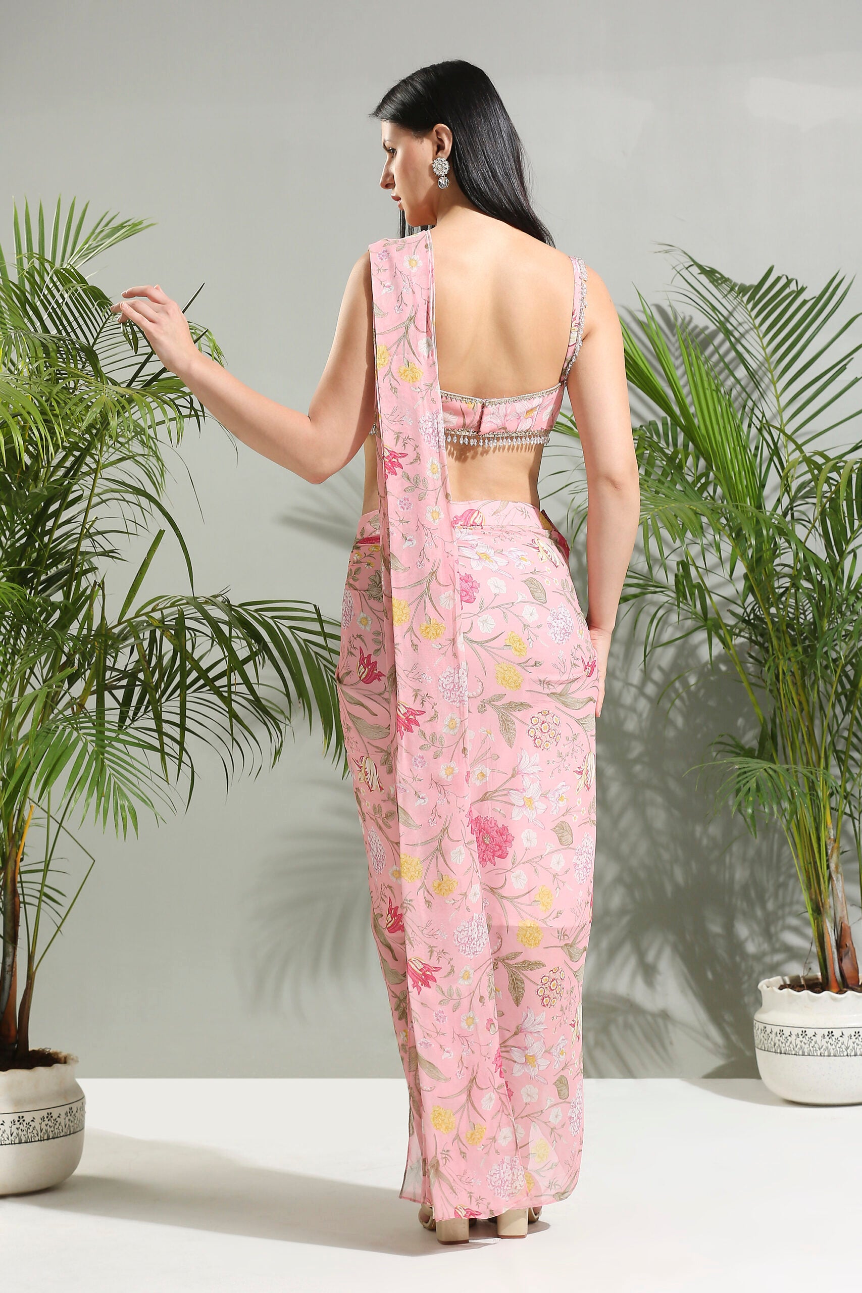 Blush Pink Slit Saree image 3