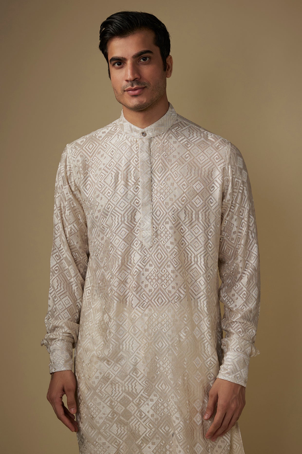 Ivory Lucknowi Embroidered Kurta Set image 3