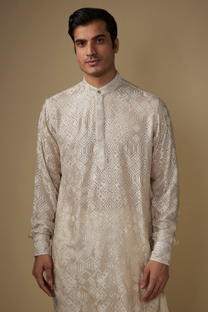 Ivory Lucknowi Embroidered Kurta Set image 3