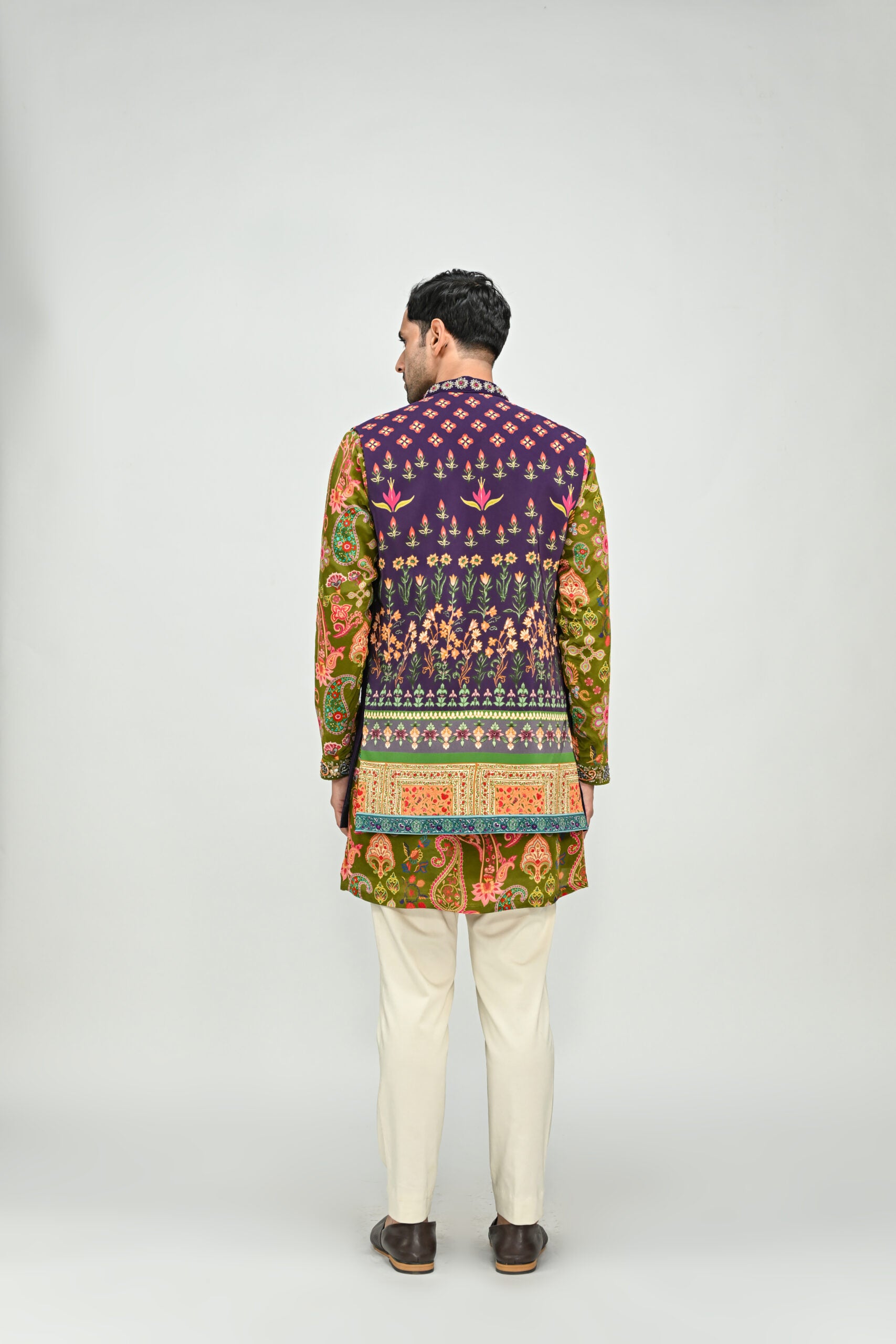 Olive Kurta Paired With Embroidered Half Jacket Pant Set image 3