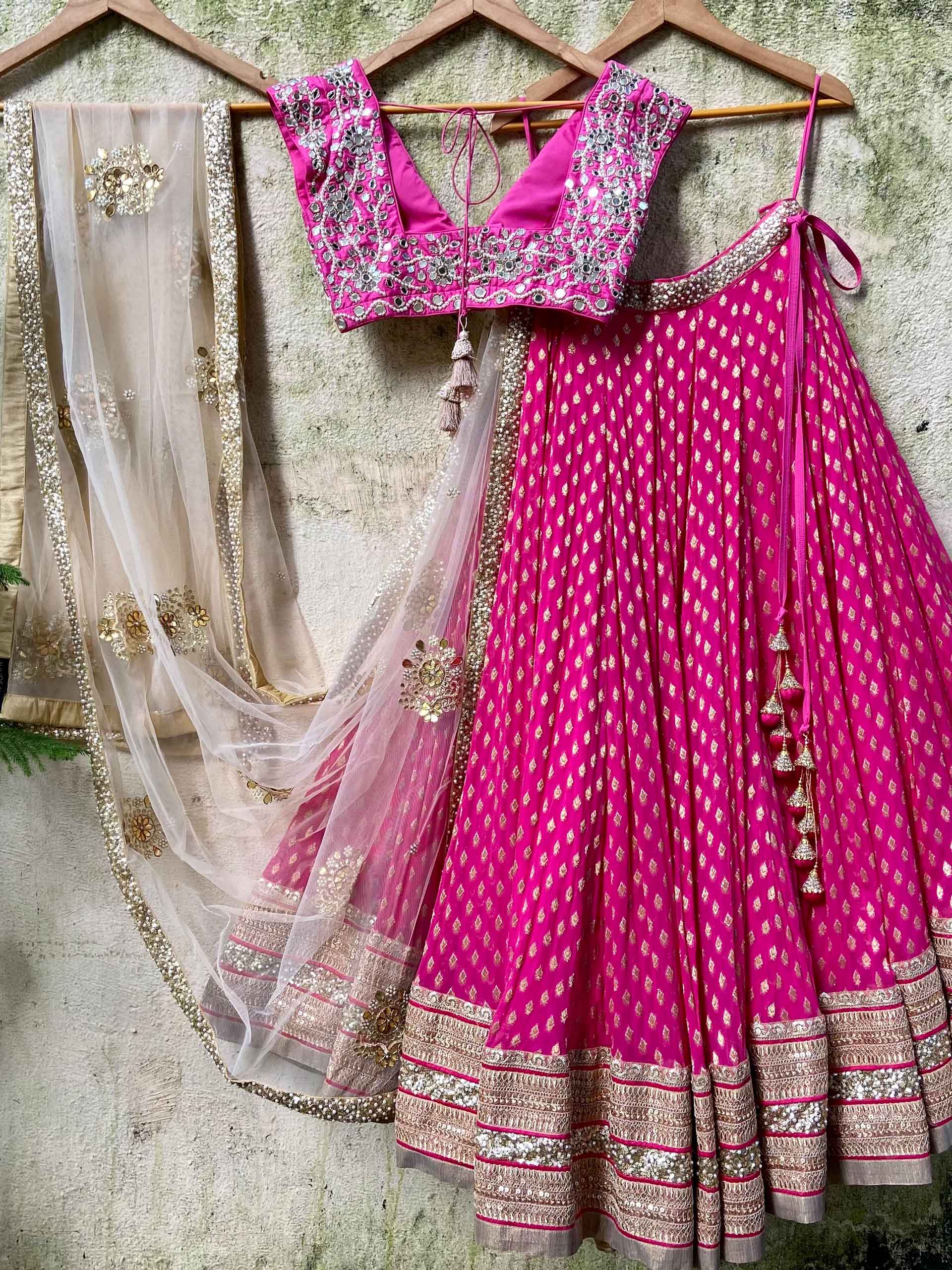 Fuchsia Mirror Zari Lehenga Set image 3
