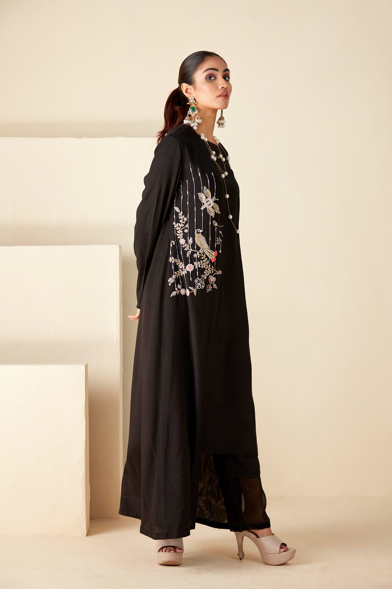 Aviary Elegance Kurta and Jacket Set image 6
