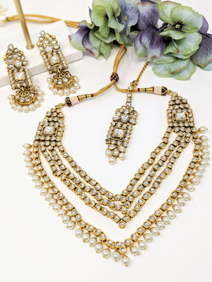 Triple Layered Necklace Set - Golden image