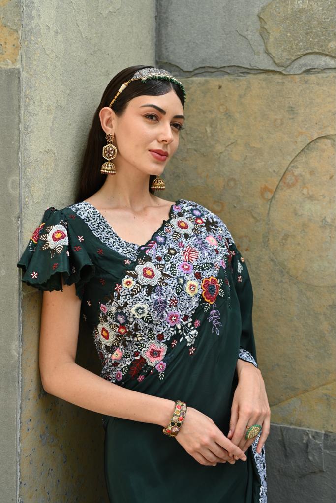 Bottle Green Embellished Saree Blouse Set image 2