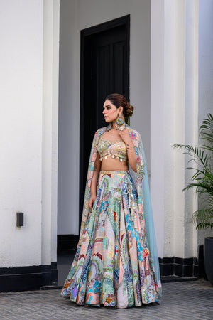 Gardenia Highlighted Lehenga Set Paidawn With Highlighted Blouse And Applique Dupatta image 11