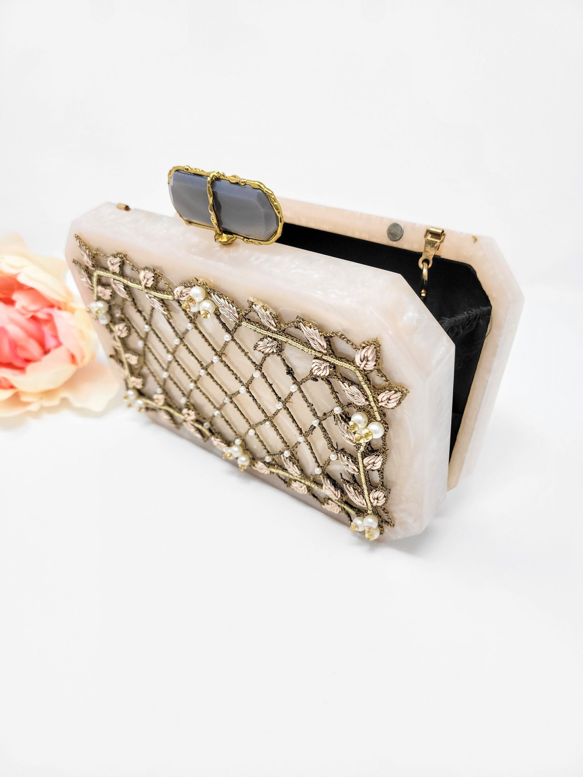 White Resin with Agate Clasp Clutch image 4
