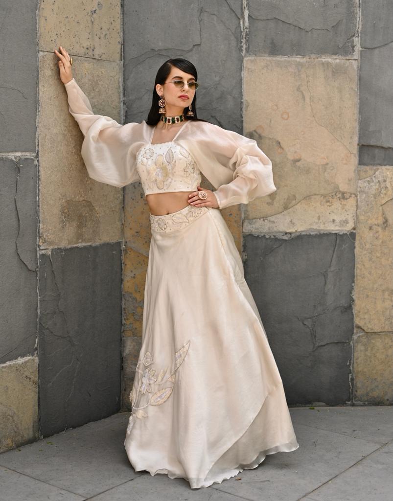 Fiore off White Lehenga image 0
