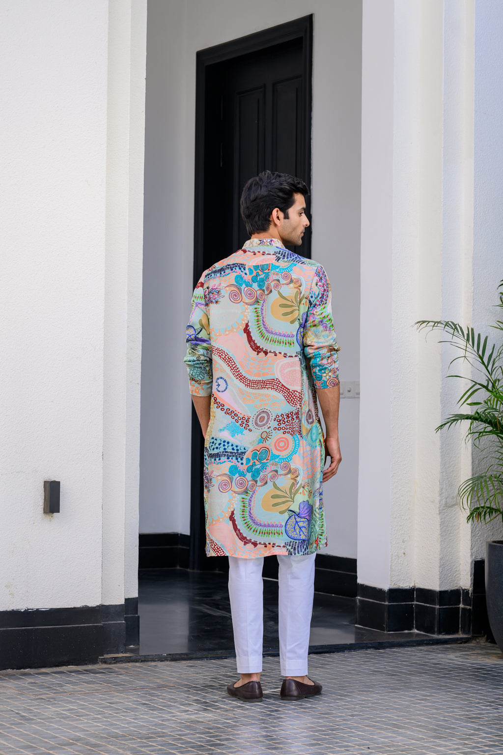 Gardenia Highlighted Kurta With Pants image 1