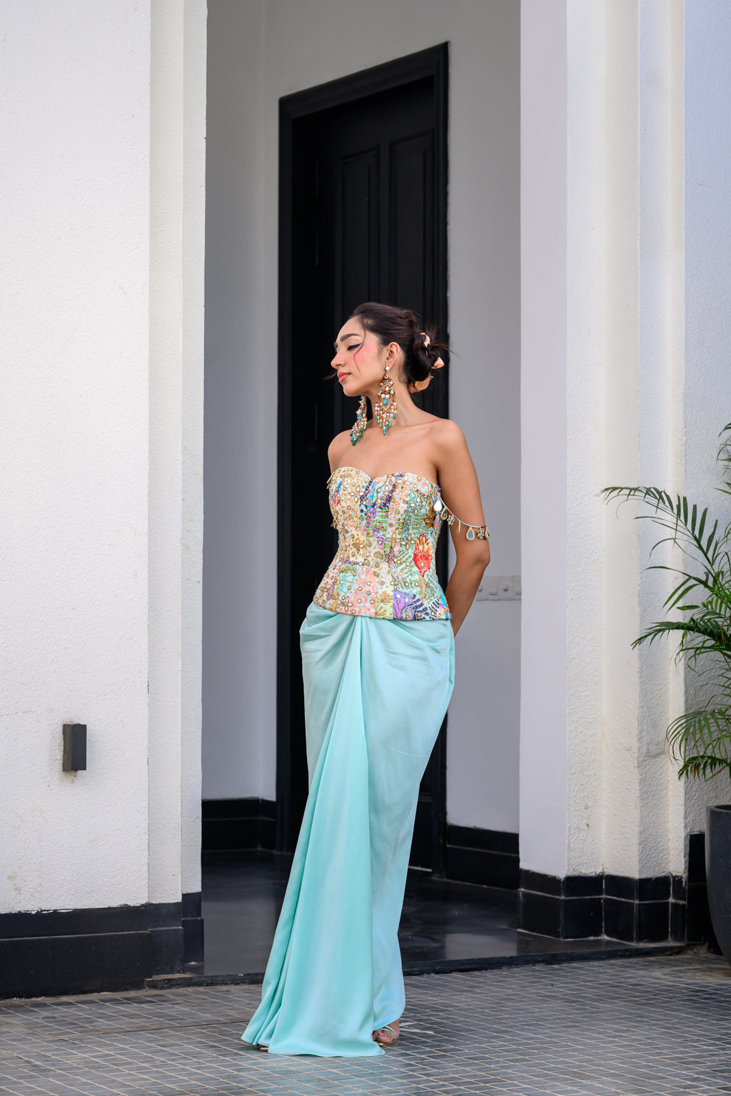 Gardenia Highlighted Corset With Skirt image 8
