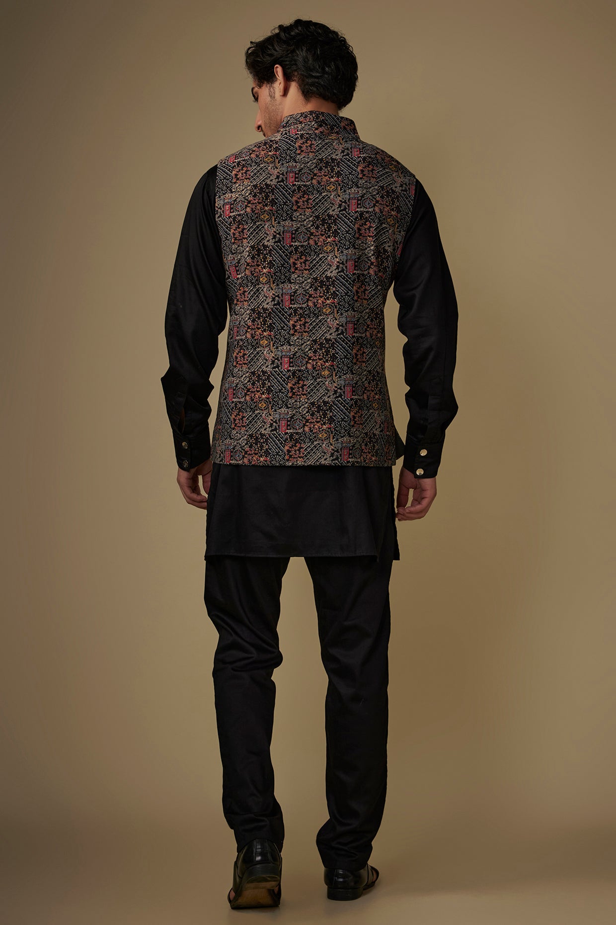 Black Printed Jacket Kurta Set image 2