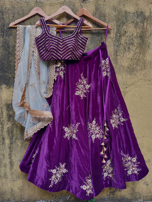 Purple Velvet Lehenga set with Ivory Dupatta - XS image