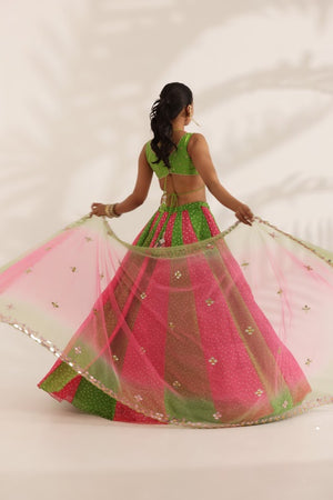 Pink and Green Bandhani Lehenga image 5