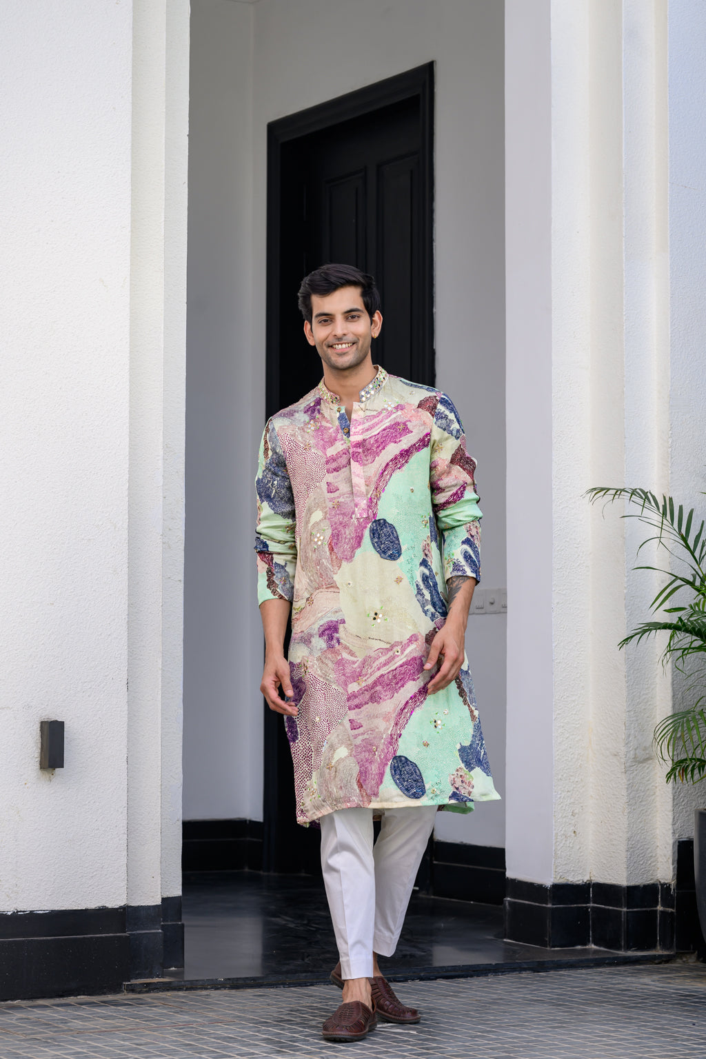 Eden Highlighted Kurta Paidawn With White Pants image 1