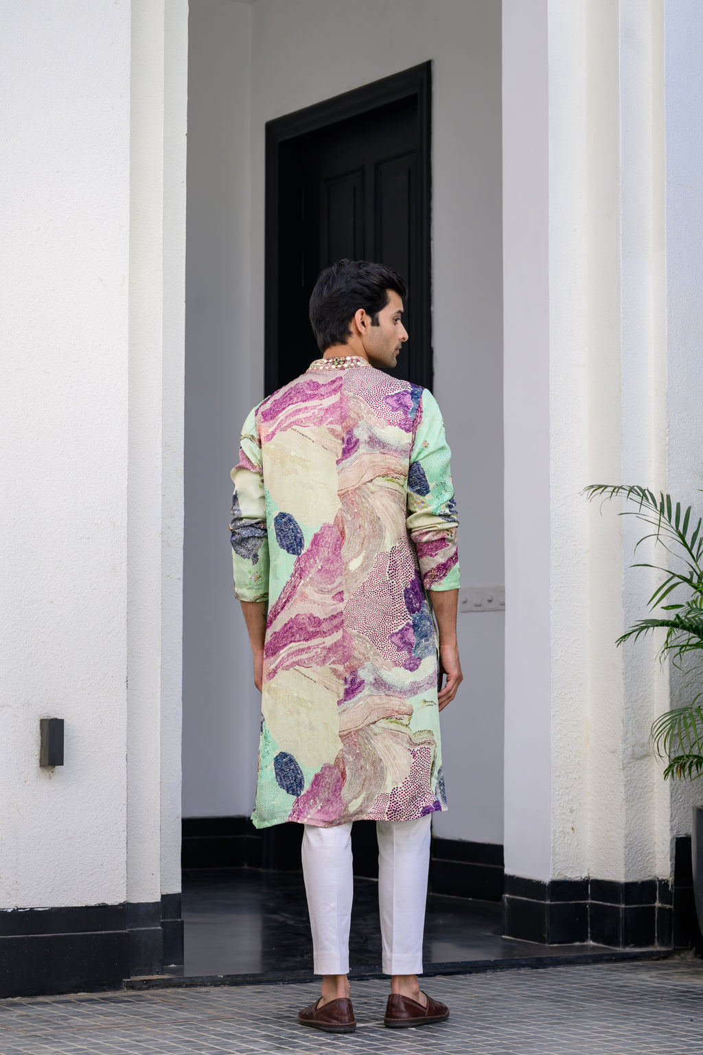 Eden Highlighted Kurta Paidawn With White Pants image 2