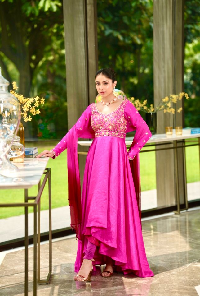 Maahi Anarkali Set - L image