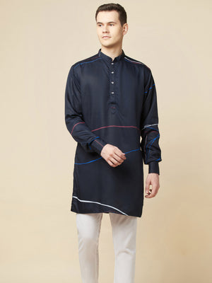 Navy Blue Printed Kurta image 2