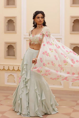 Fish Cut Skirt With Ruffle Details image 5