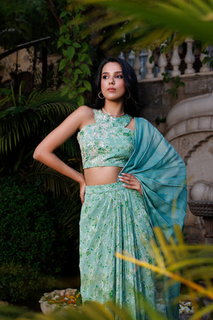 Green Organza Embroidered Draped Skirt Saree Set image 2