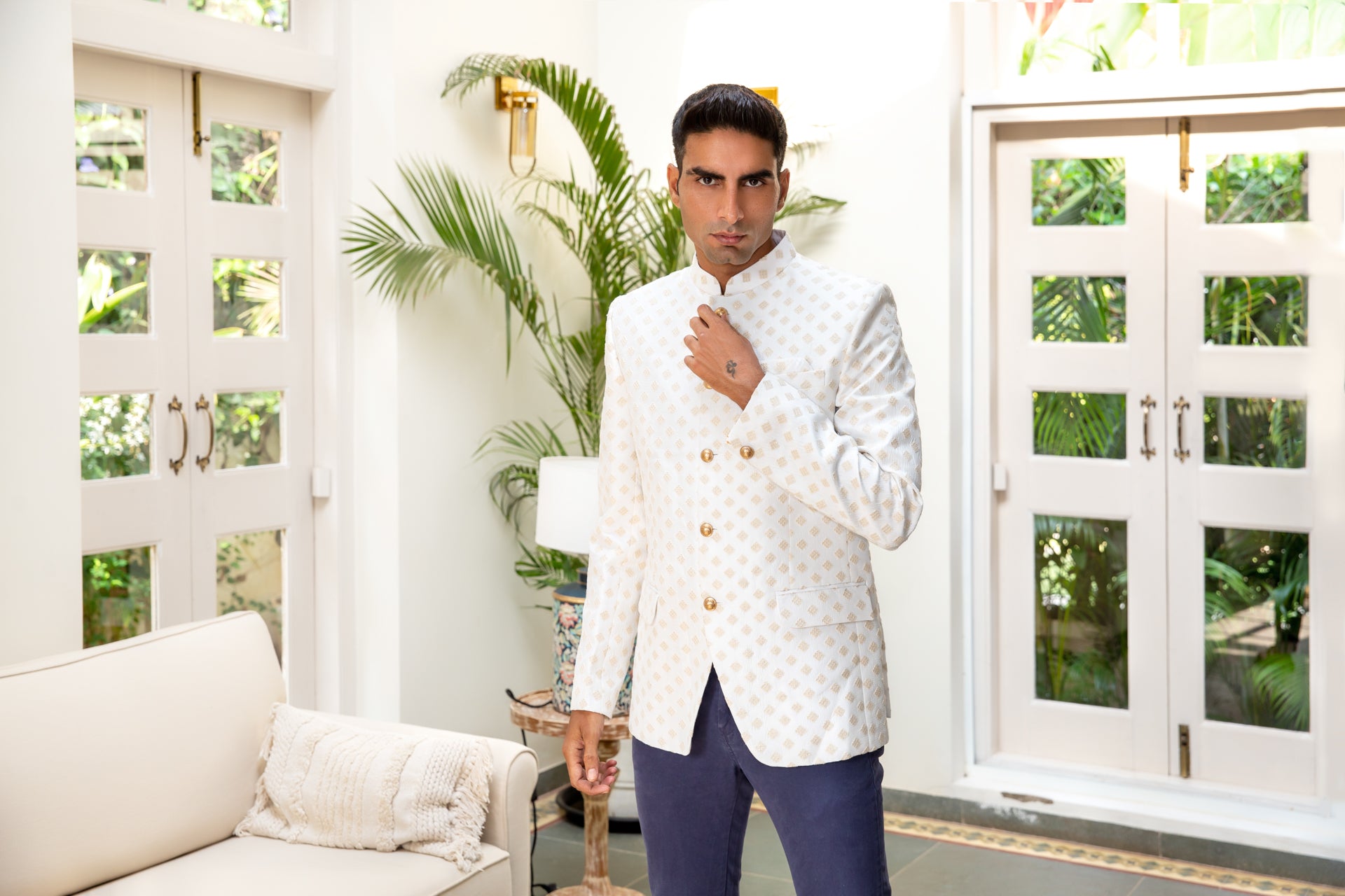 White Embroidered Jodhpuri Jacket image 3