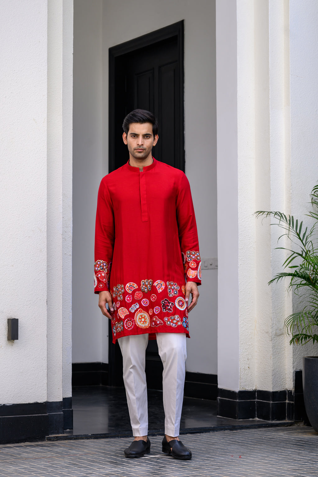 Dawn Highlighted Applique Kurta Paidawn With Pants - XL image
