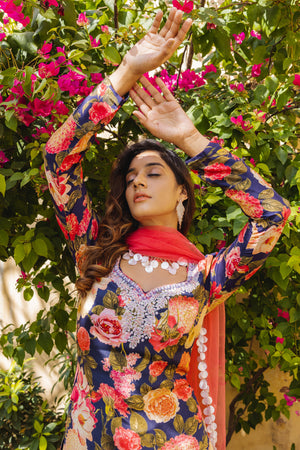 Floral Printed Kurta Set image 6