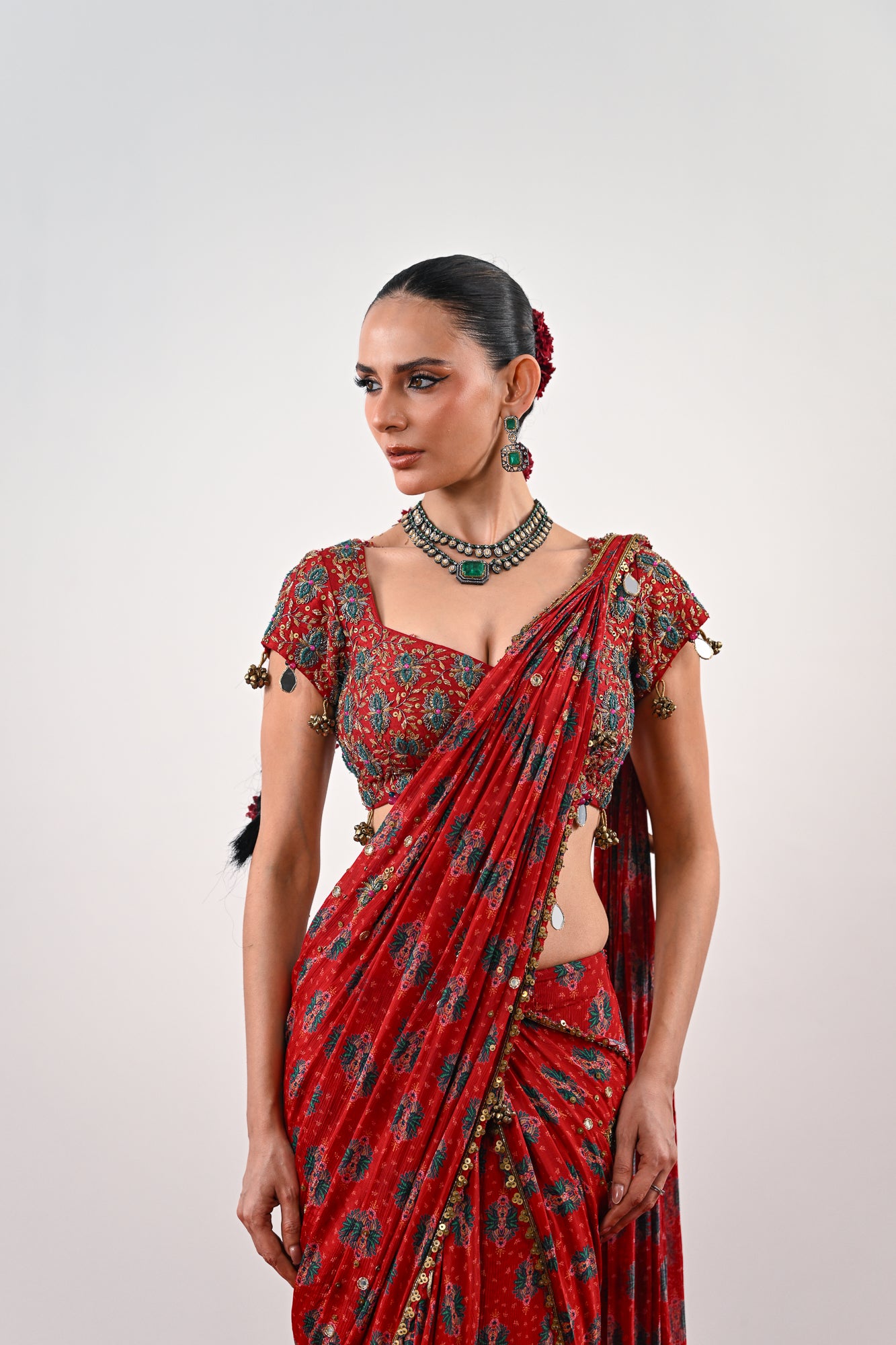 S PRE STITCHED SAREE PAIRED WITH EMBROIDERED BLOUSE image 4