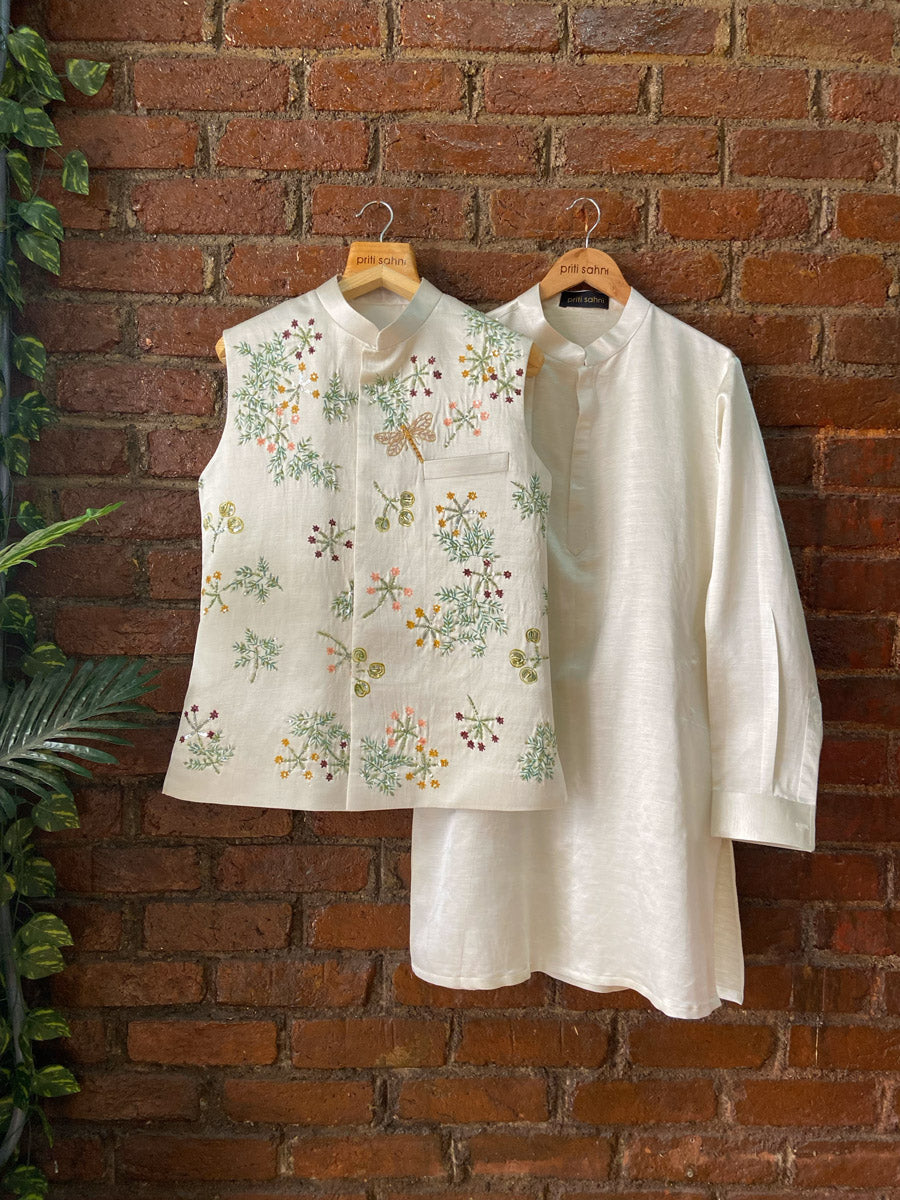 Floral Hand Painted Kurta and Bundi Set image 0
