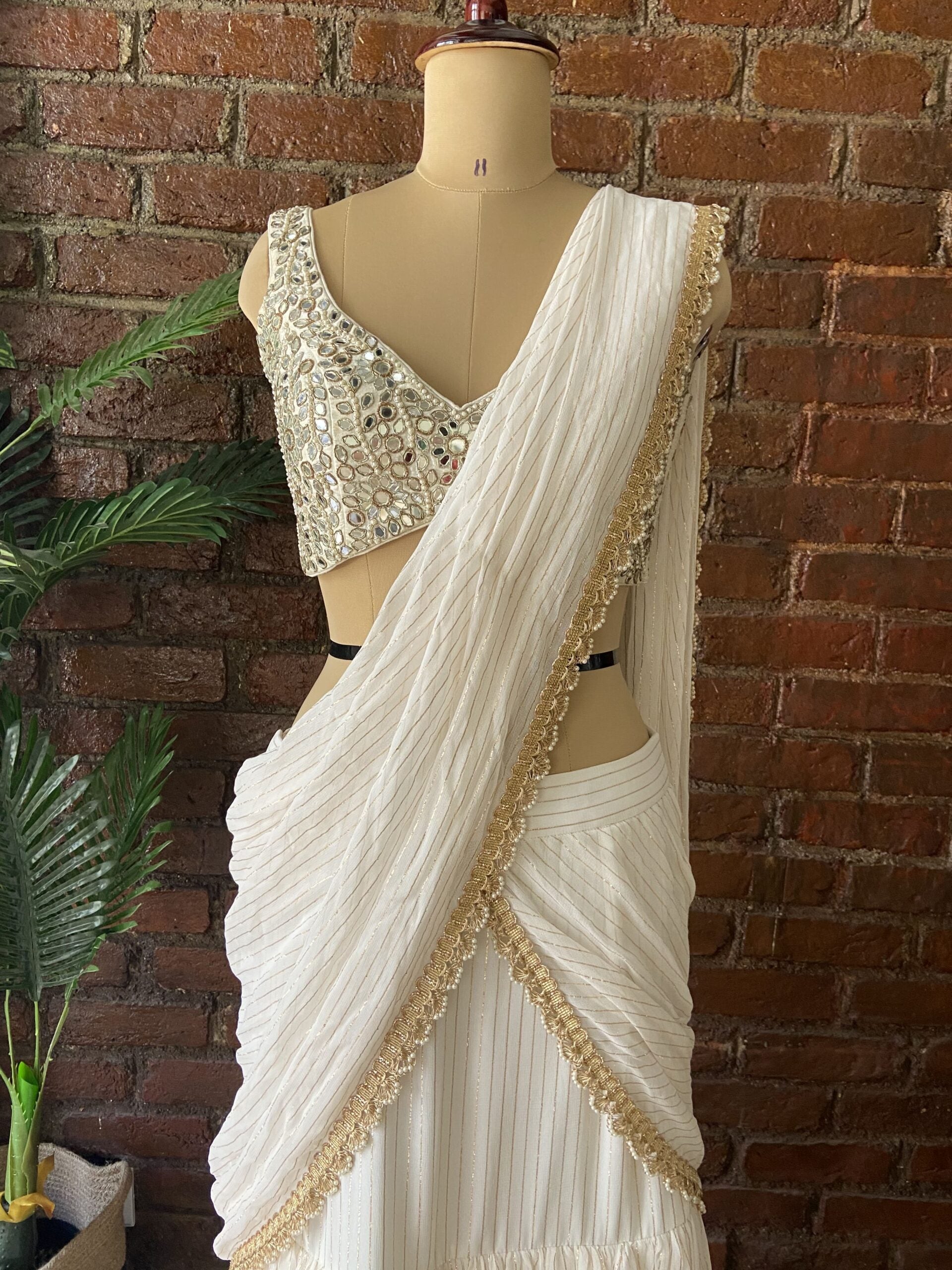 Ivory Ruffle Pre-Stitched Saree image 4