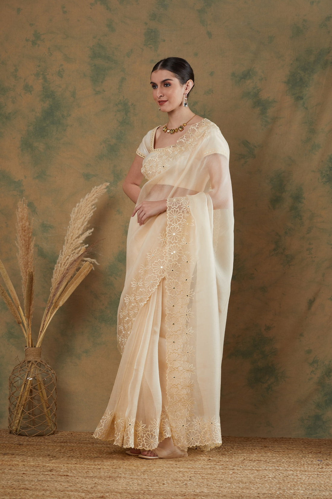 Ivory Saree image 6