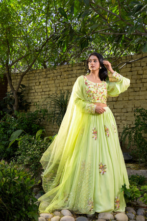 Green Georgette Floral Thread Embroidered Lehenga Set - M image
