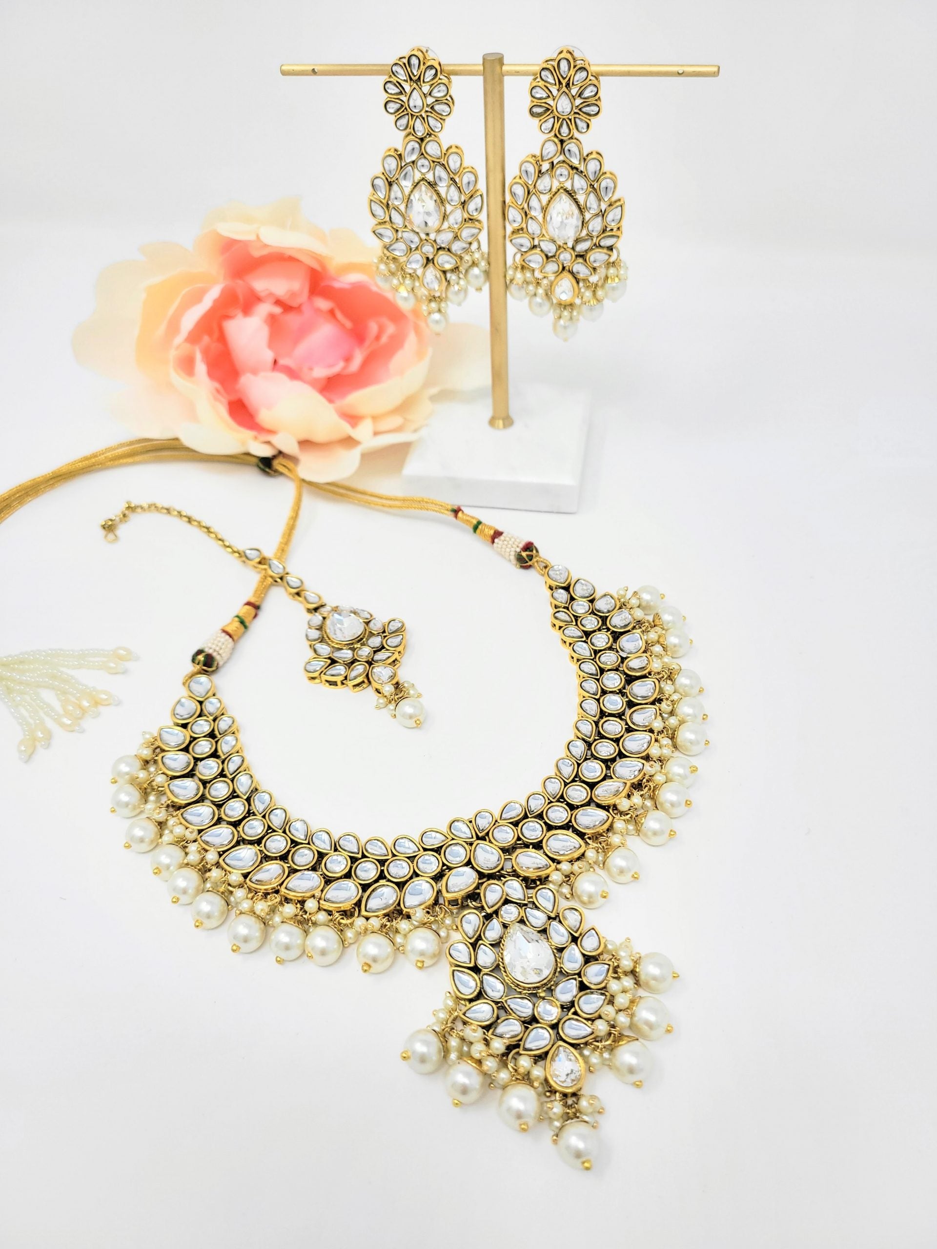 Maya Necklace Set image 0