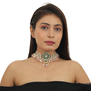 Green And White Choker Necklace Set With Pearls image 3