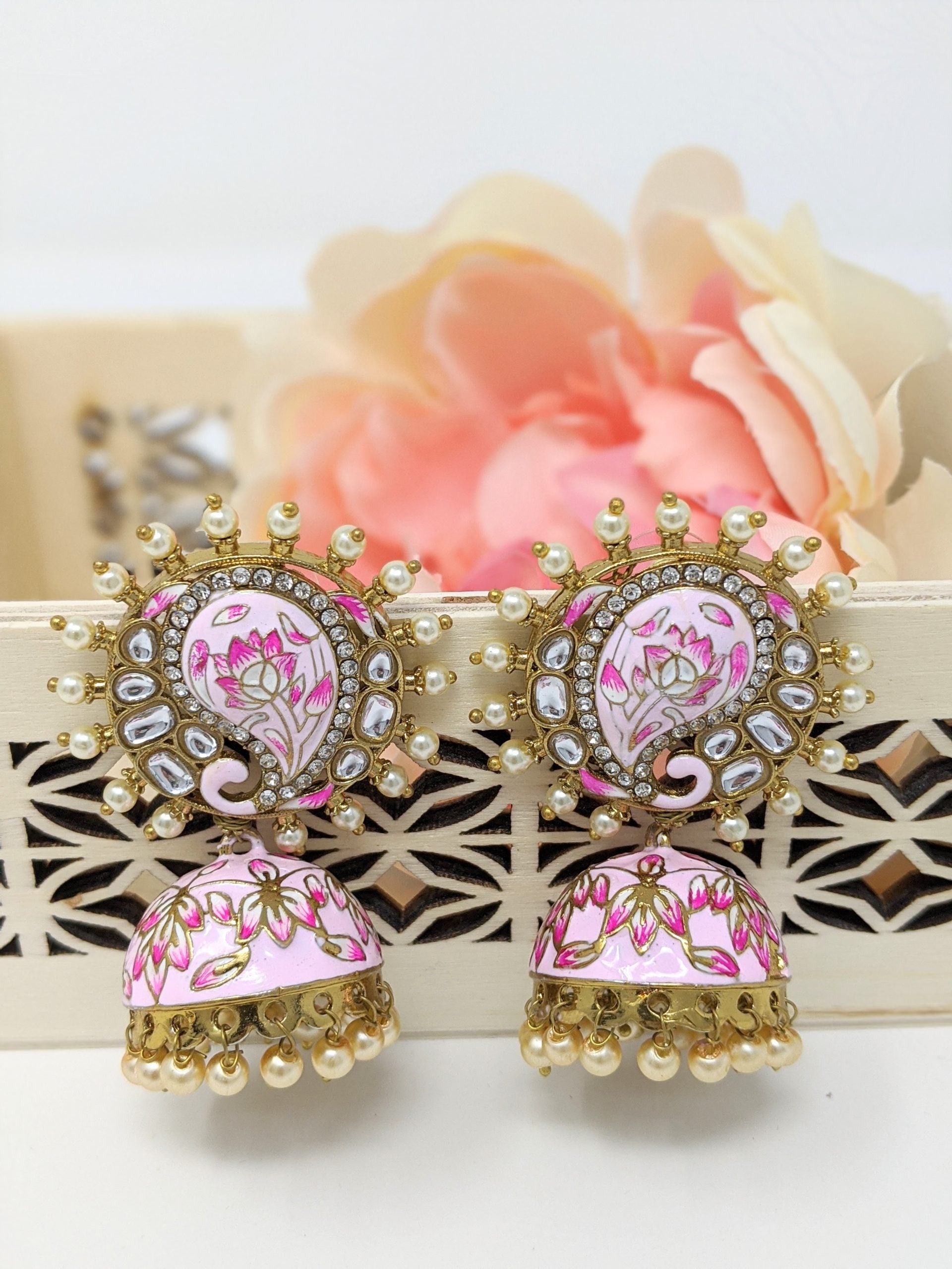 Keri Earrings - Pink image