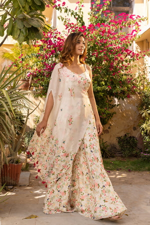 Off-White Crepe Georgette Embroidered Co-Ord Set image 3