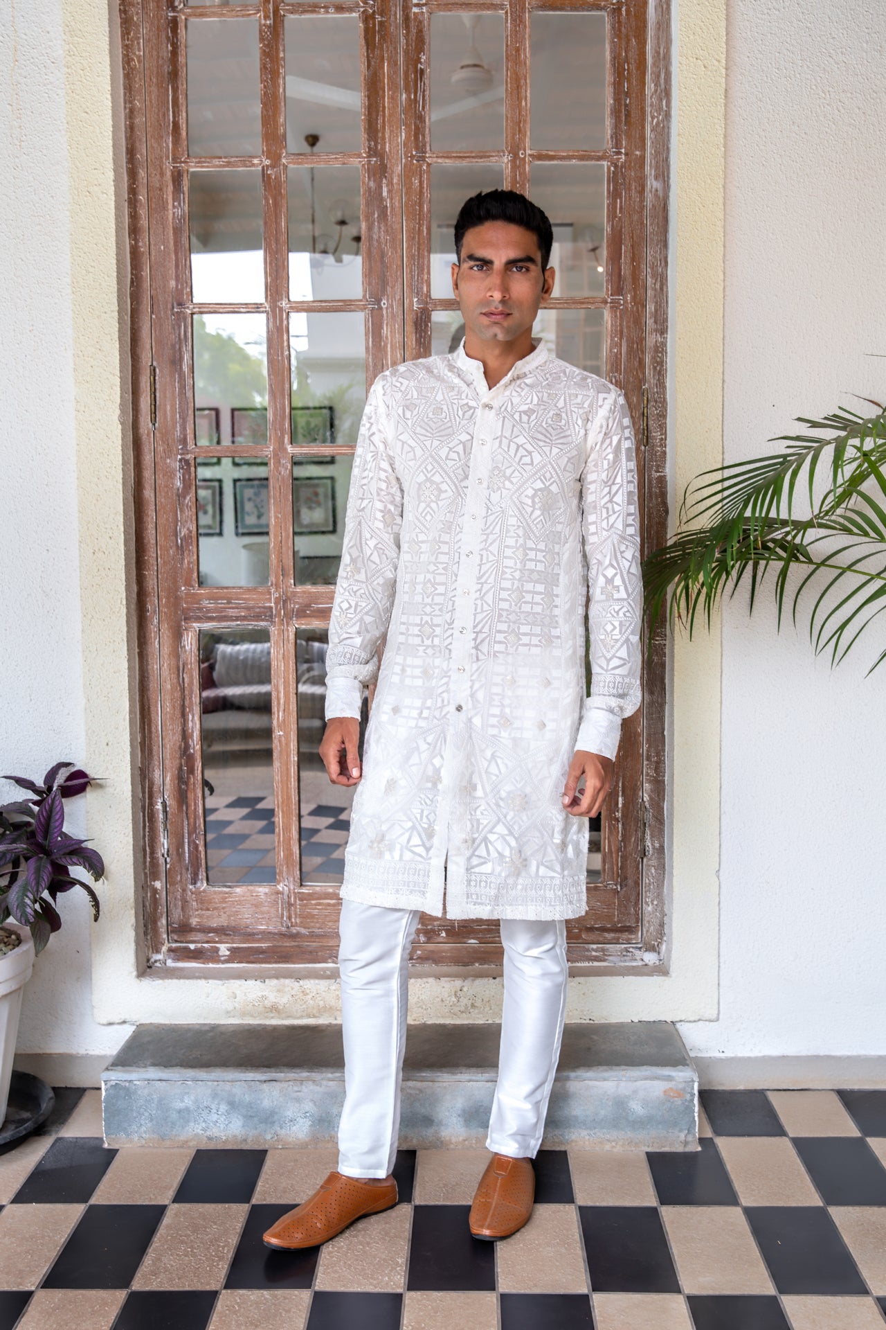 White Lucknowi Shirt Kurta Set - L image