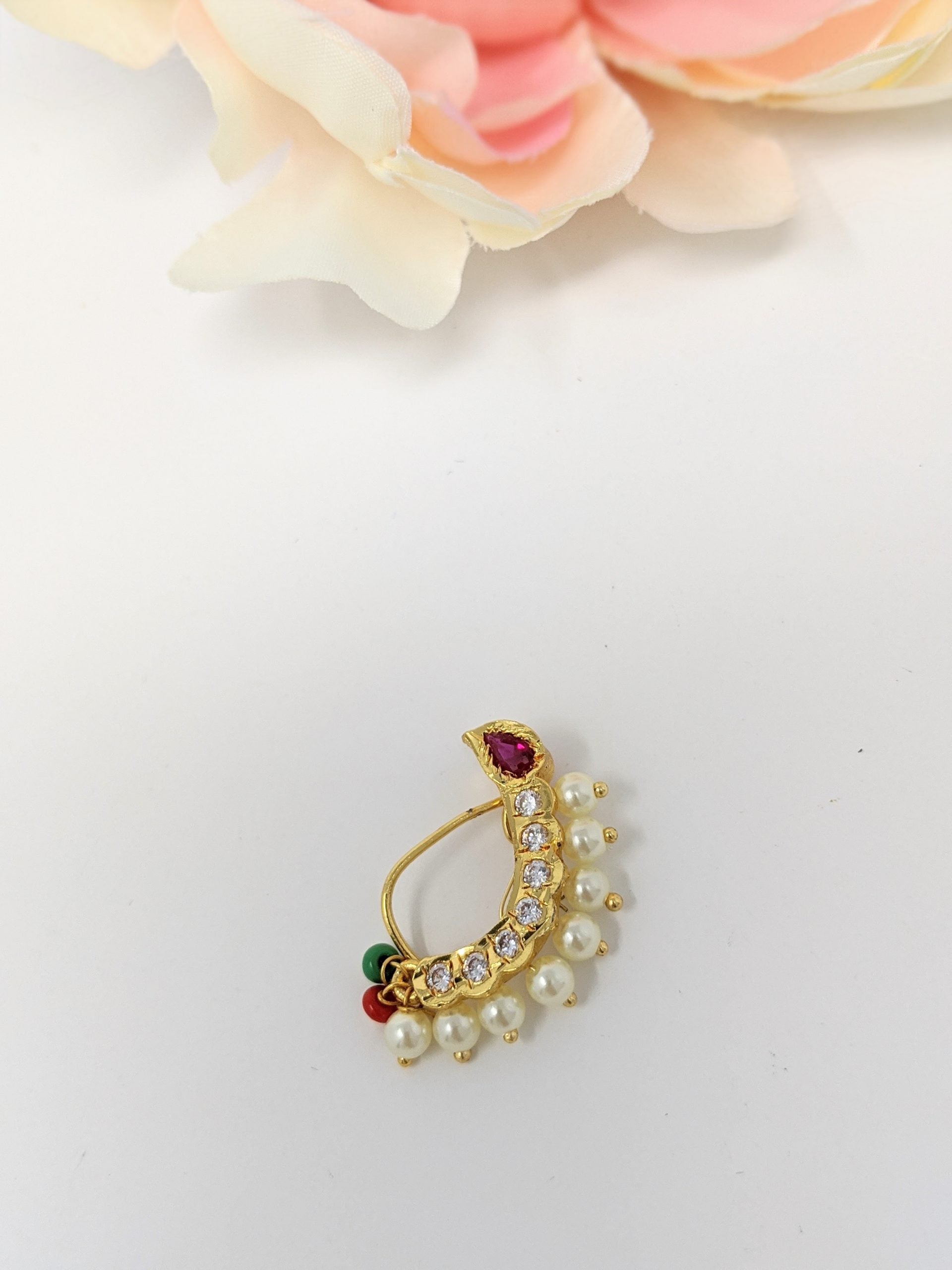 Uma Nose Pin image 0