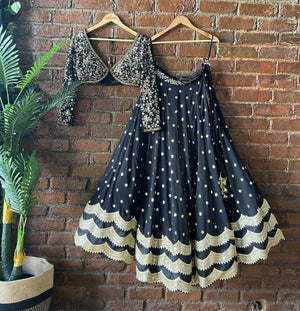 Black Sharmily Lehenga Set - M image