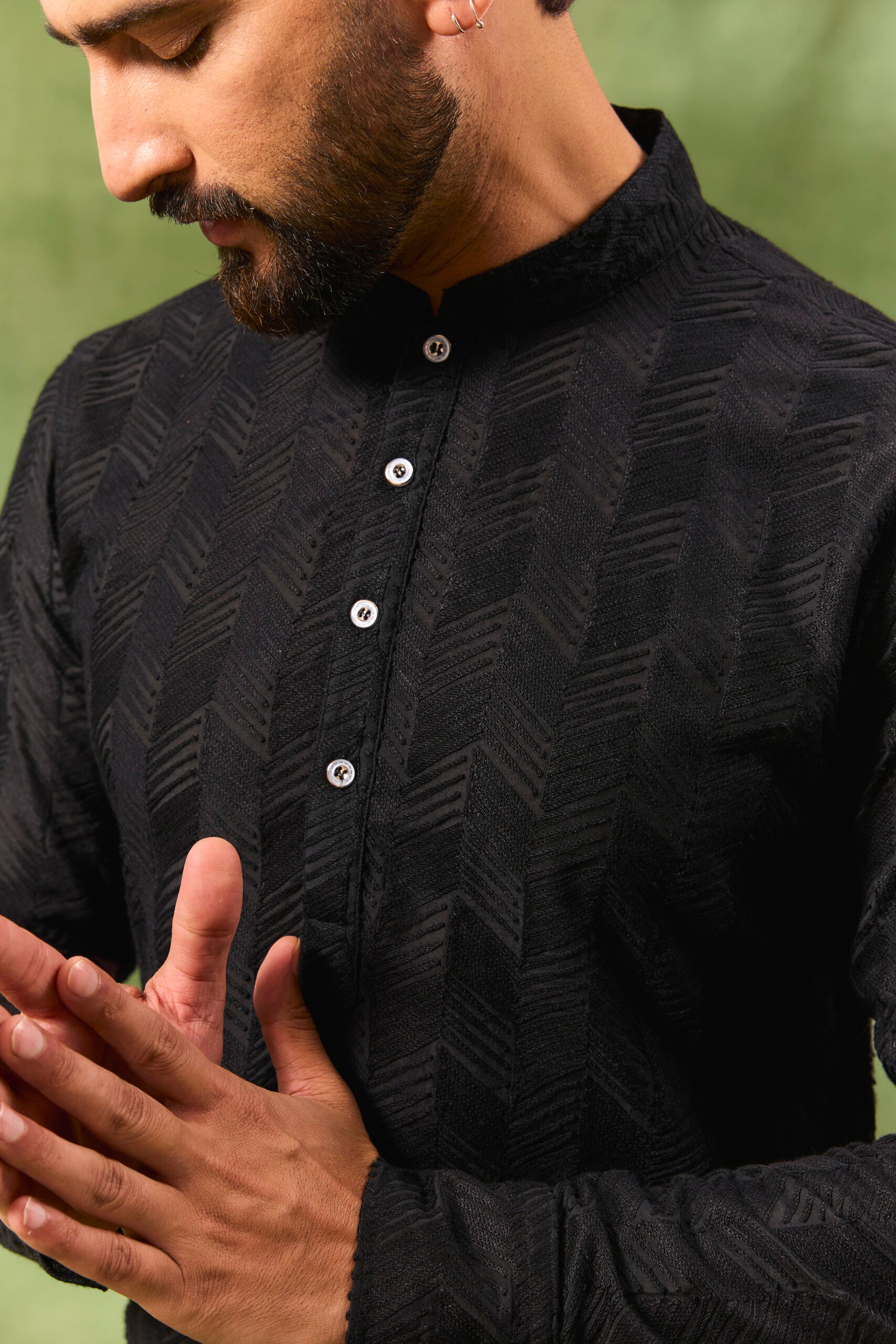 Black Geometric Embroidered Kurta Set image 3