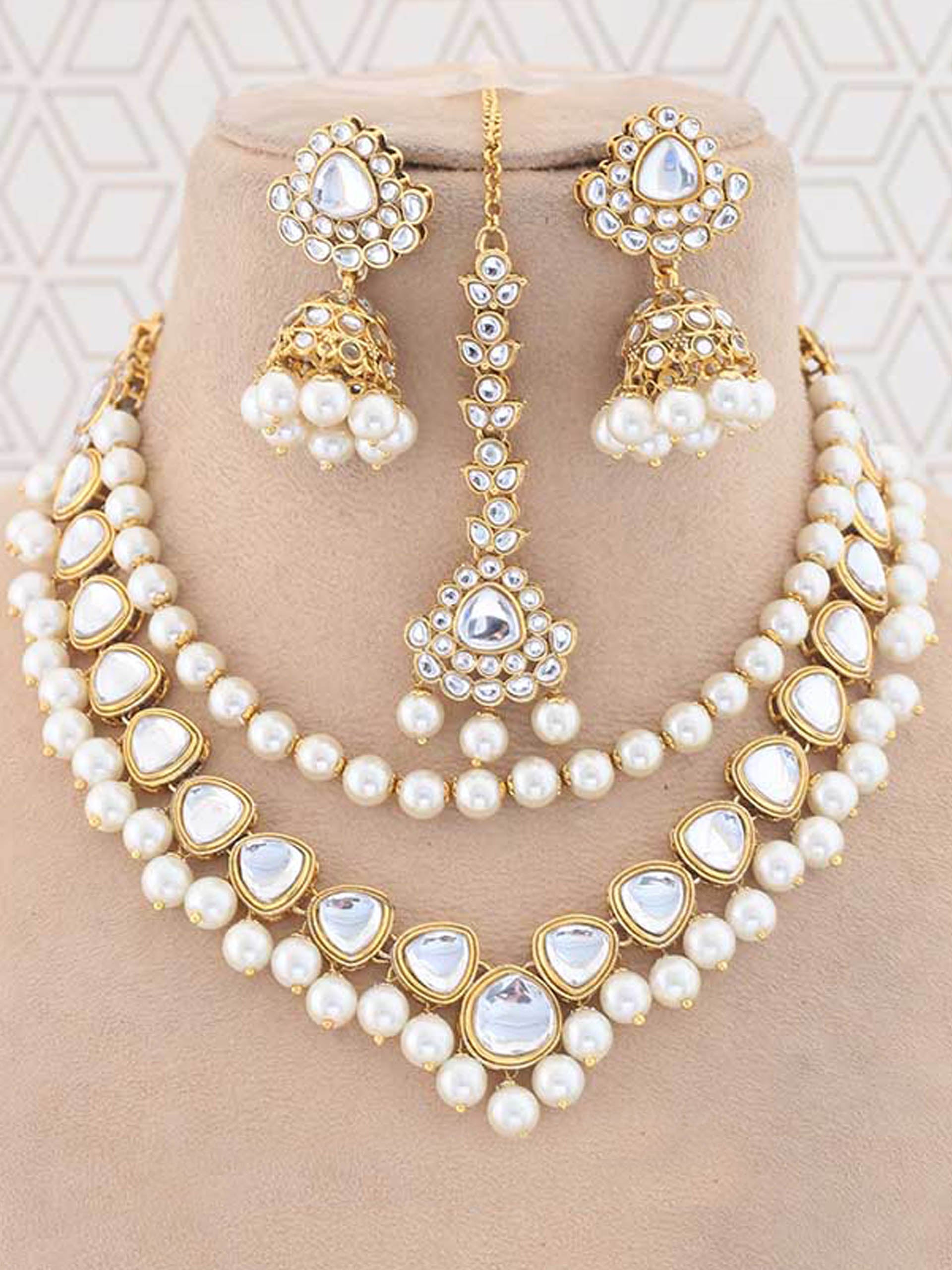Ivory Floral Pearl Set image 0